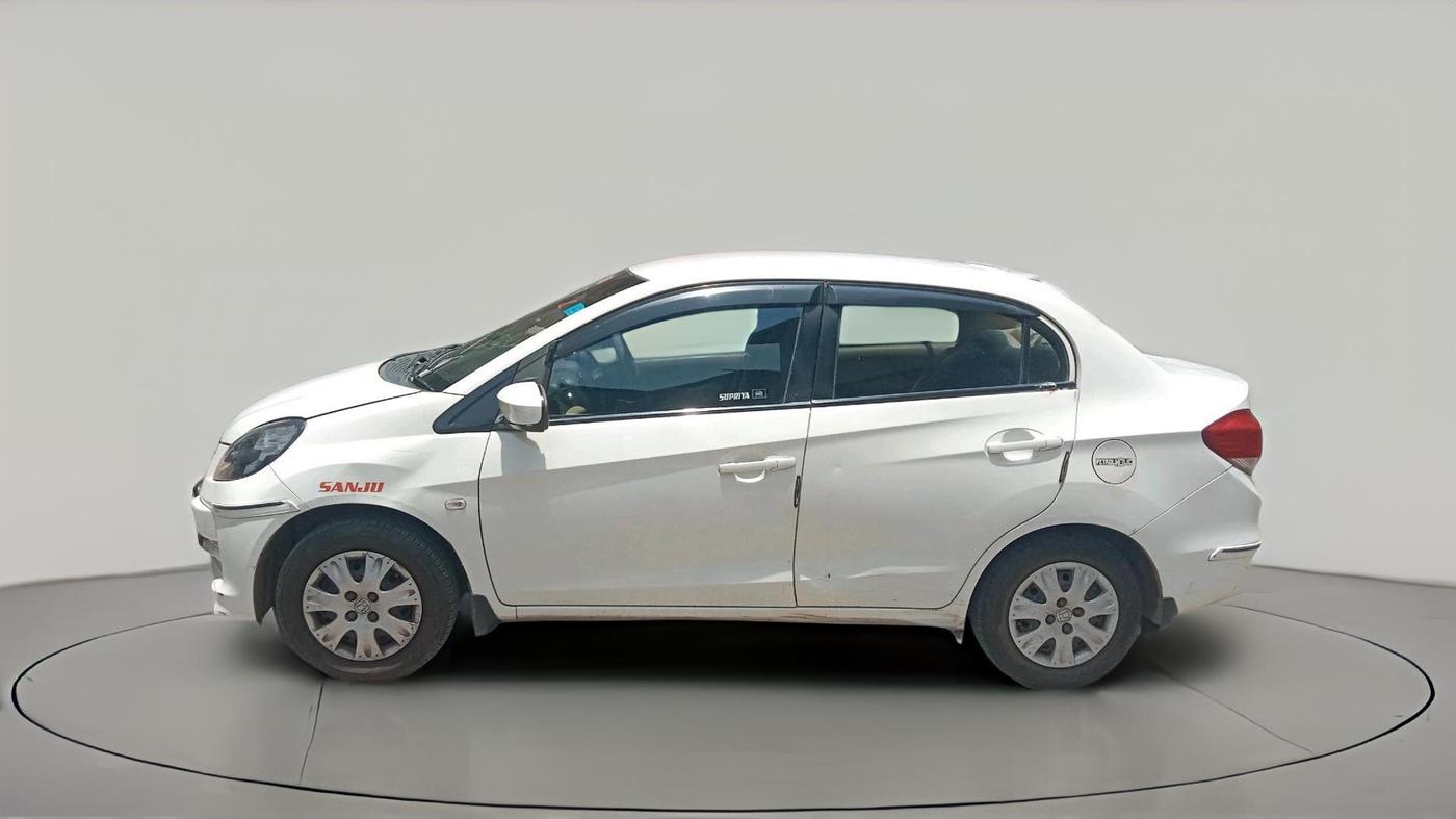 2013 Honda Amaze 1.2L I-VTEC S, CNG, Manual, 1,05,224 km, exterior