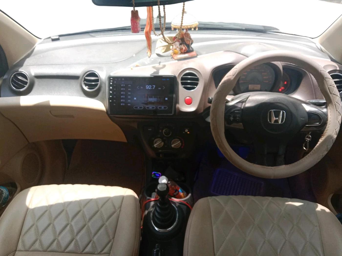 2013 Honda Amaze 1.2L I-VTEC S, CNG, Manual, 1,05,224 km, interior