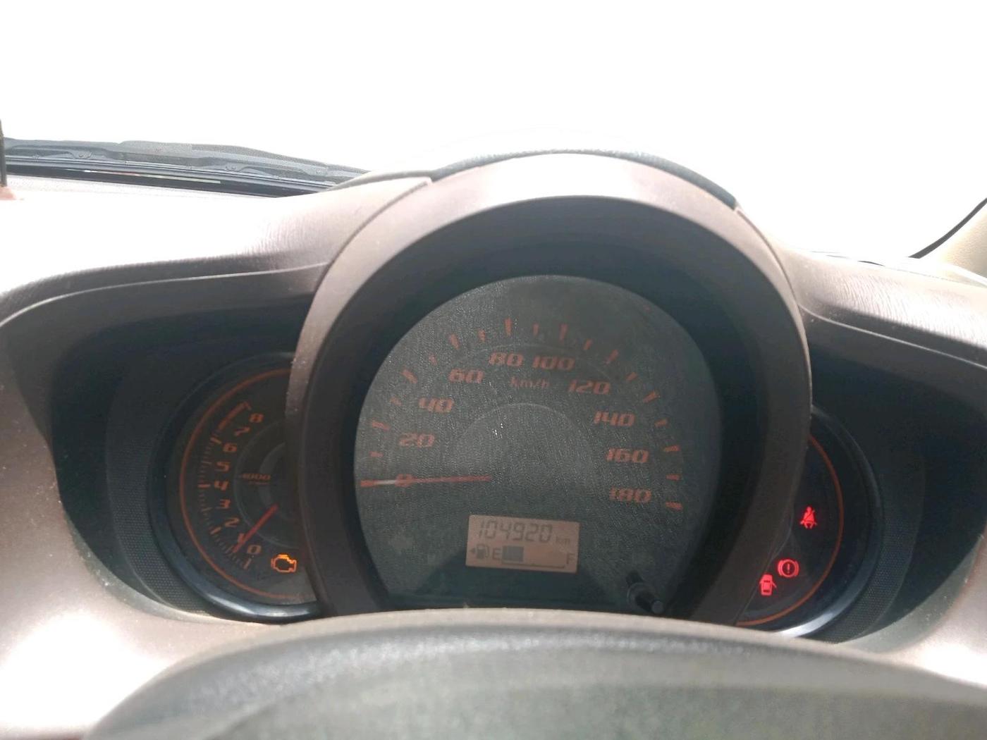 2013 Honda Amaze 1.2L I-VTEC S, CNG, Manual, 1,05,224 km, interior