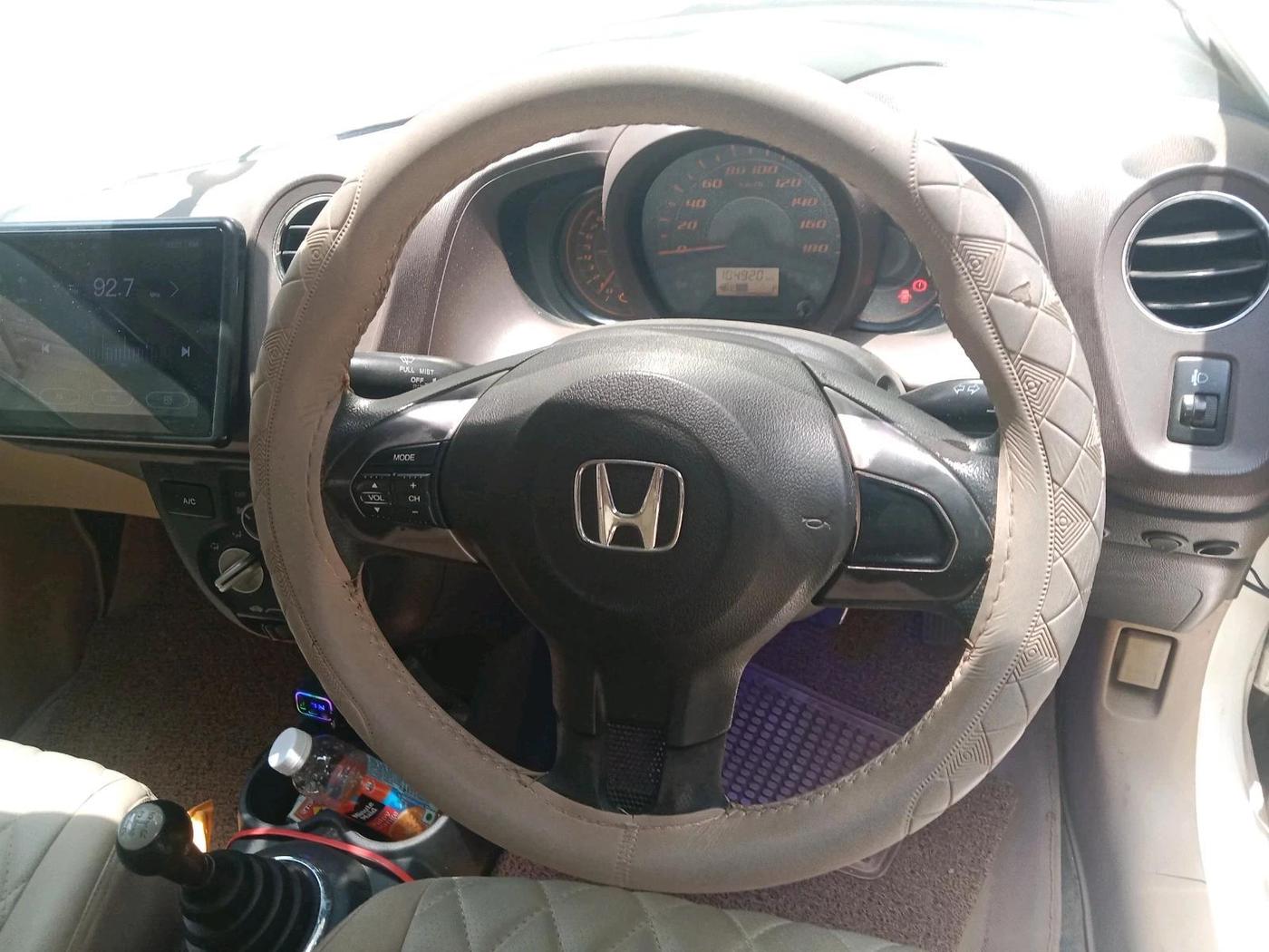 2013 Honda Amaze 1.2L I-VTEC S, CNG, Manual, 1,05,224 km, interior