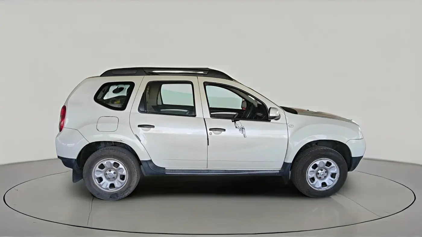 2013 Renault Duster RXL PETROL, Petrol, Manual, 72,442 km, exterior
