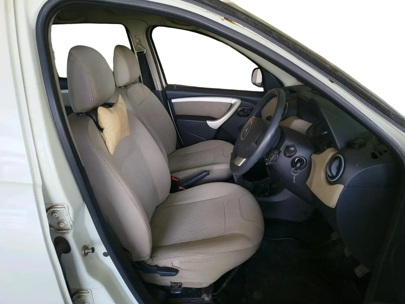 2013 Renault Duster RXL PETROL, Petrol, Manual, 72,442 km, interior