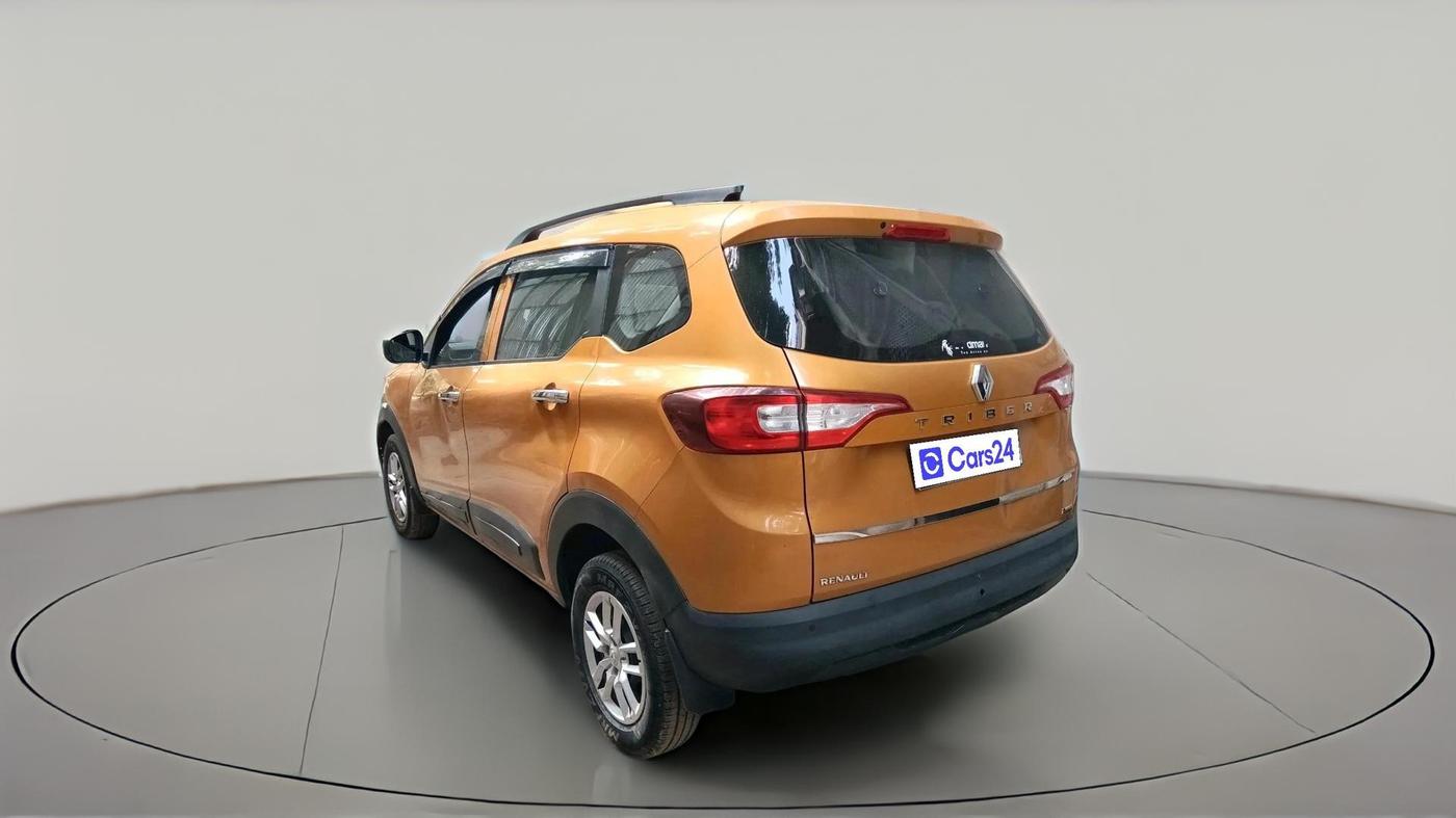 2022 Renault TRIBER RXL MT, Petrol, Manual, 28,503 km, exterior