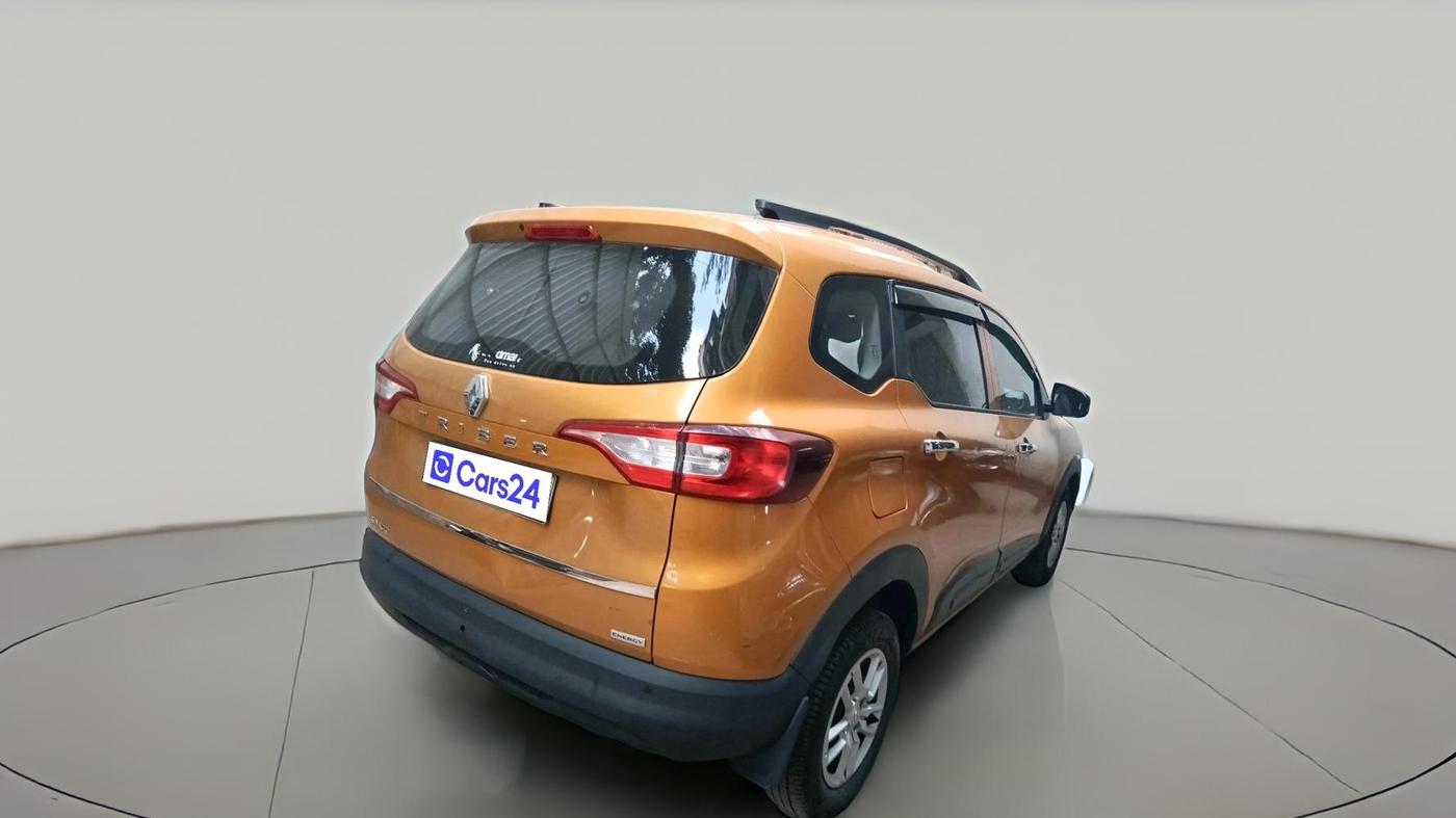 2022 Renault TRIBER RXL MT, Petrol, Manual, 28,503 km, exterior