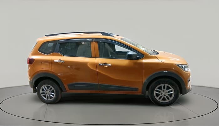 2022 Renault TRIBER RXL MT, Petrol, Manual, 28,503 km, exterior