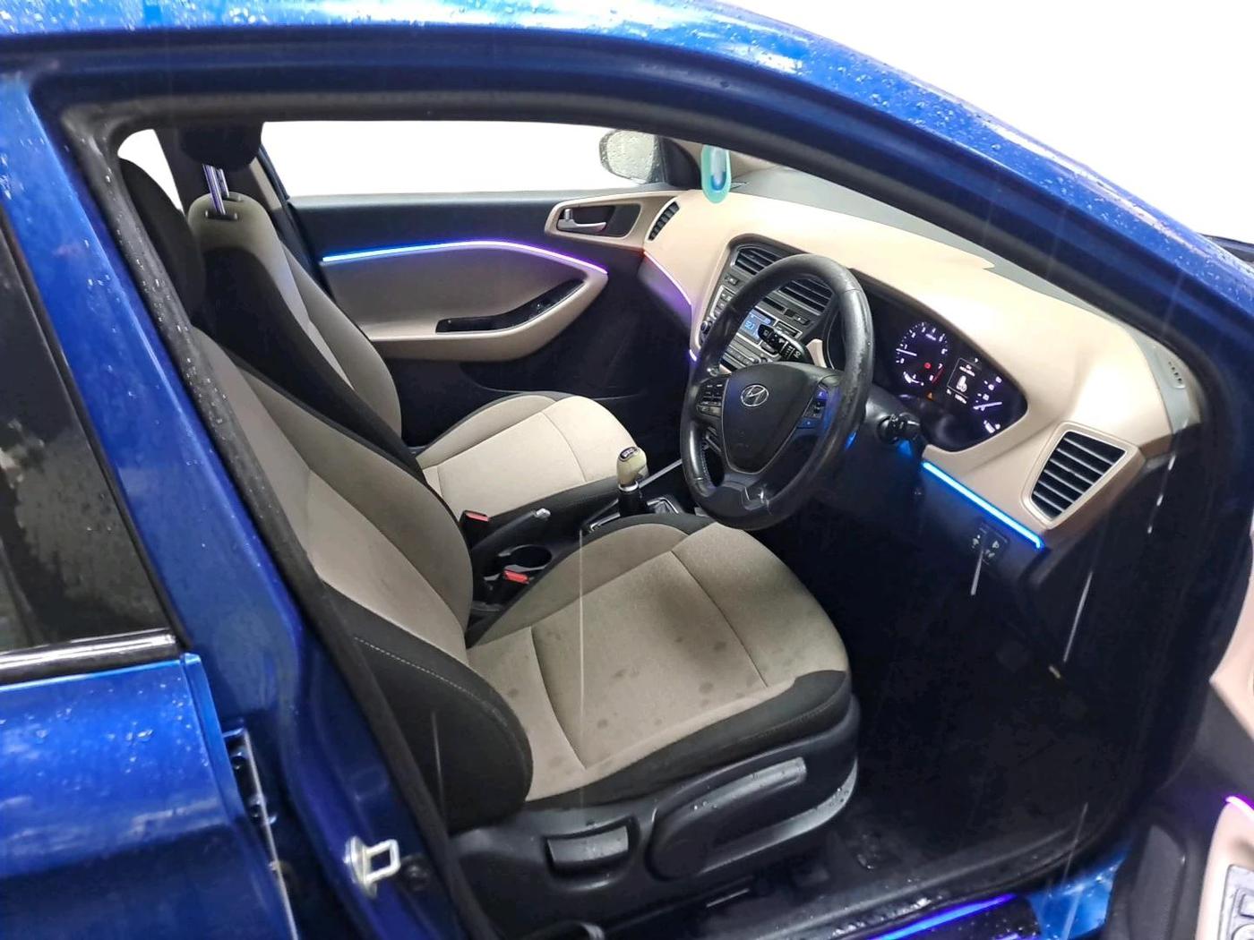 2015 Hyundai Elite i20 ASTA 1.2, Petrol, Manual, 1,10,491 km, interior