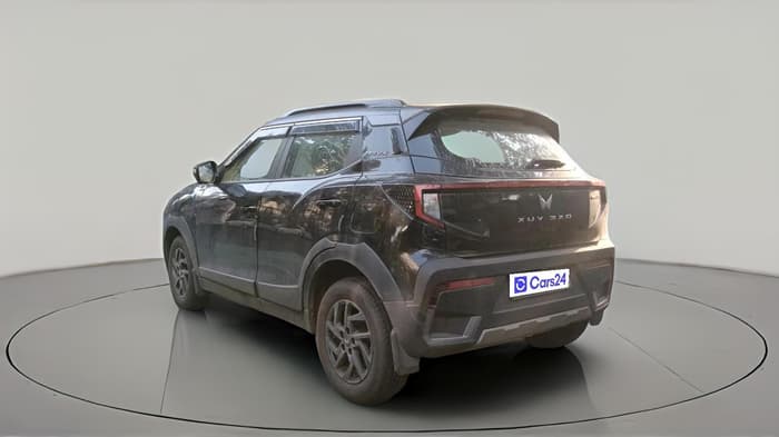 2026 Mahindra XUV 3XO REVX A 1.2 Petrol MT, Petrol, Manual, 412 km, exterior