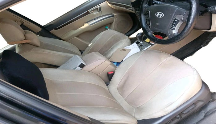 2012 Hyundai Santa Fe 4 WD AT, Diesel, Automatic, 1,27,618 km, interior