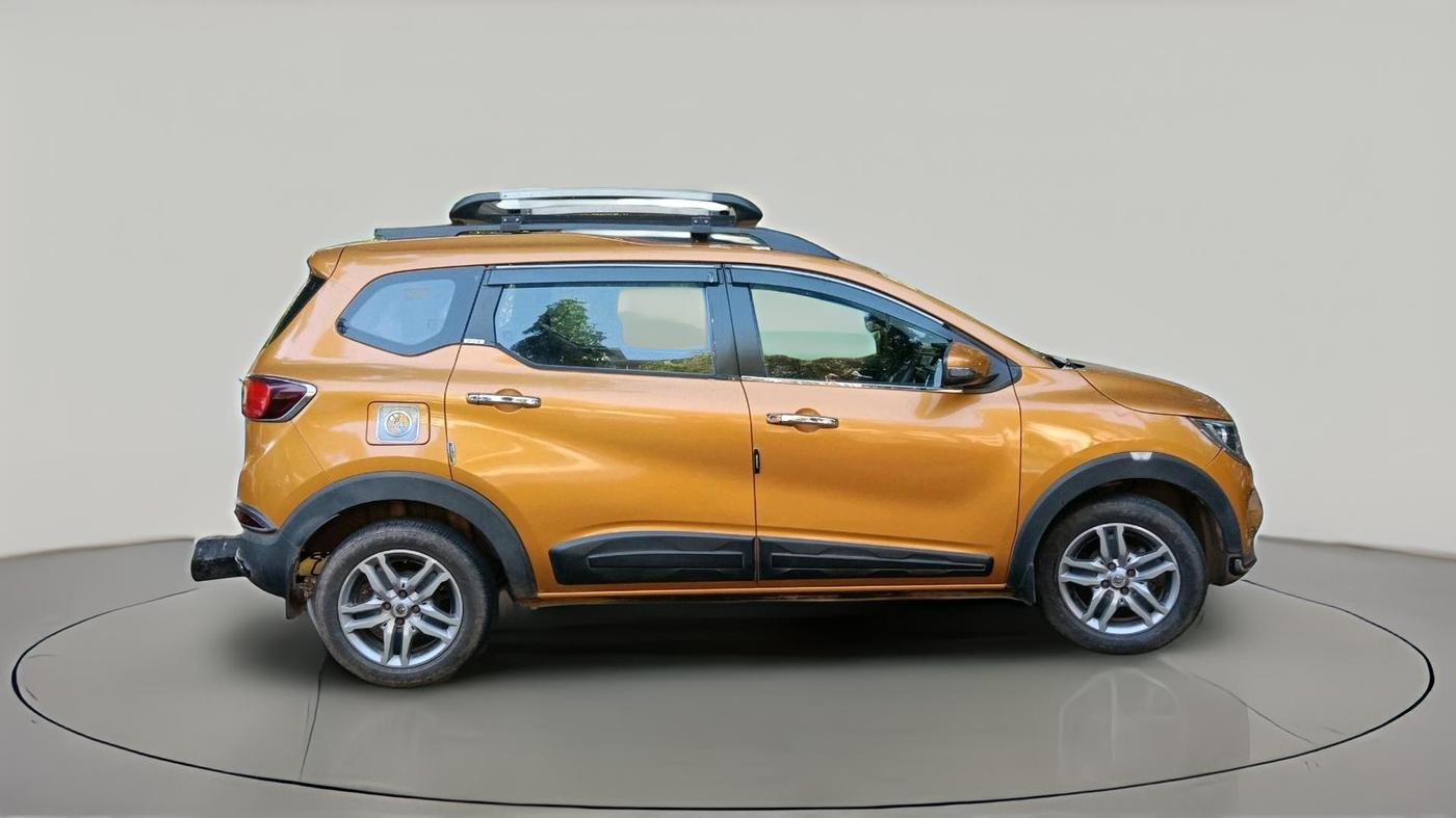 2020 Renault TRIBER RXZ AMT, Petrol, Automatic, 57,974 km, exterior