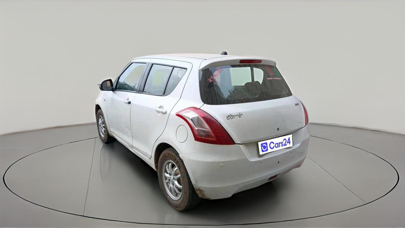 2014 Maruti Swift VXI, CNG, Manual, 73,002 km, exterior