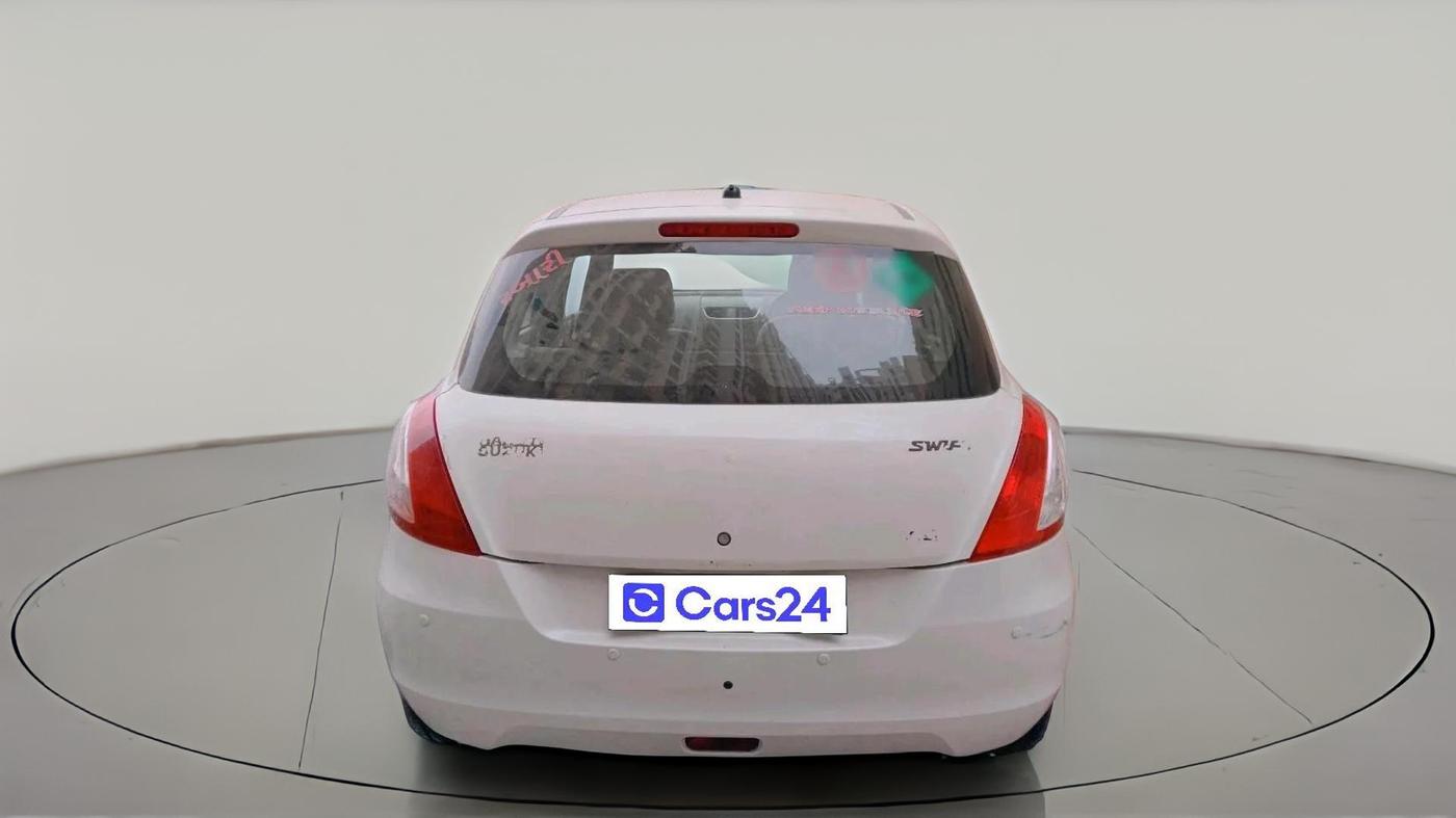 2014 Maruti Swift VXI, CNG, Manual, 73,002 km, exterior