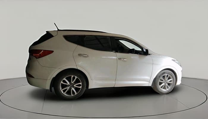 2015 Hyundai Santa Fe 4 WD AT, Diesel, Automatic, 1,42,405 km, exterior