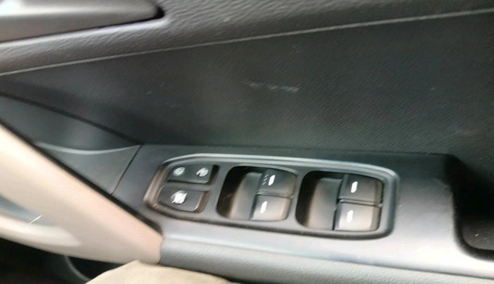 2018 Hyundai Creta E PLUS 1.6 PETROL, Petrol, Manual, 69,862 km, interior