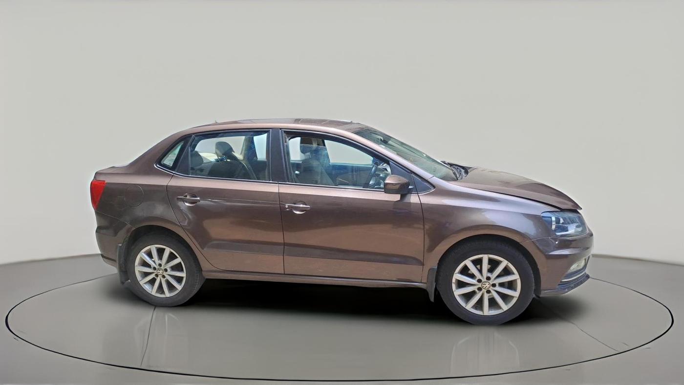 2017 Volkswagen Ameo HIGHLINE PLUS 1.5L AT 16 ALLOY, Diesel, Automatic, 59,994 km, exterior