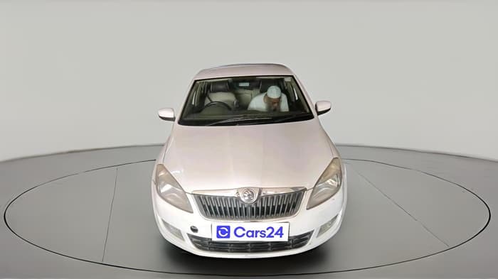 2013 Skoda Rapid ELEGANCE 1.6 MPI AT, Petrol, Automatic, 53,417 km, exterior