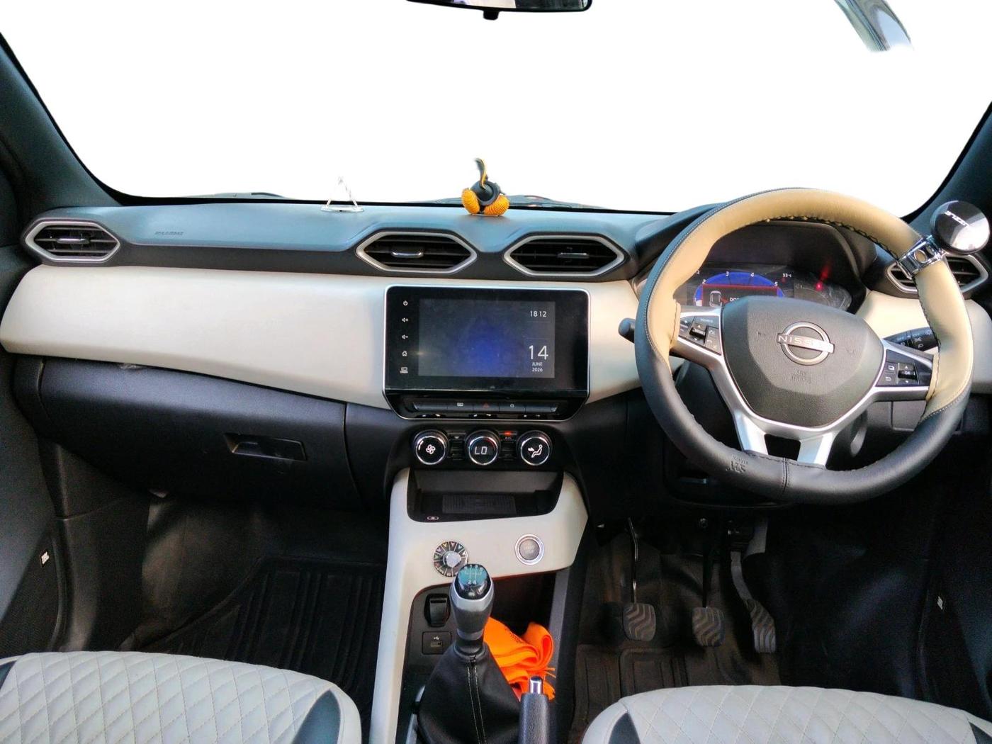 2021 Nissan MAGNITE XV MT, Petrol, Manual, 41,974 km, interior