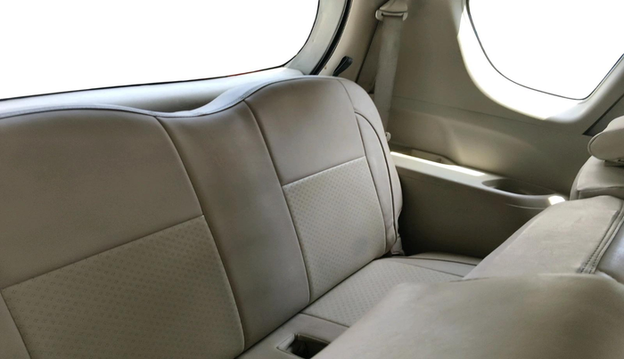 2015 Maruti Ertiga VXI CNG, CNG, Manual, 1,18,963 km, interior