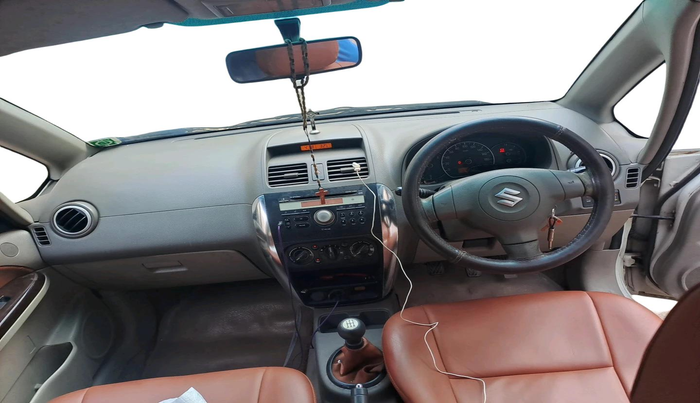 2013 Maruti SX4 VXI, CNG, Manual, 1,14,504 km, interior