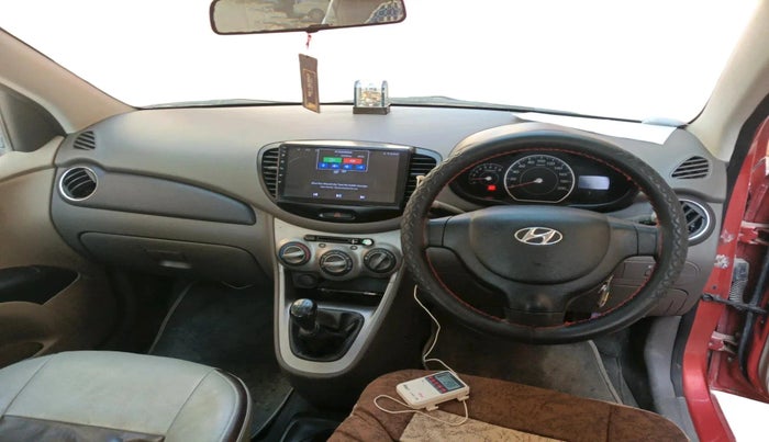 2011 Hyundai i10 MAGNA 1.2, Petrol, Manual, 1,03,173 km, interior