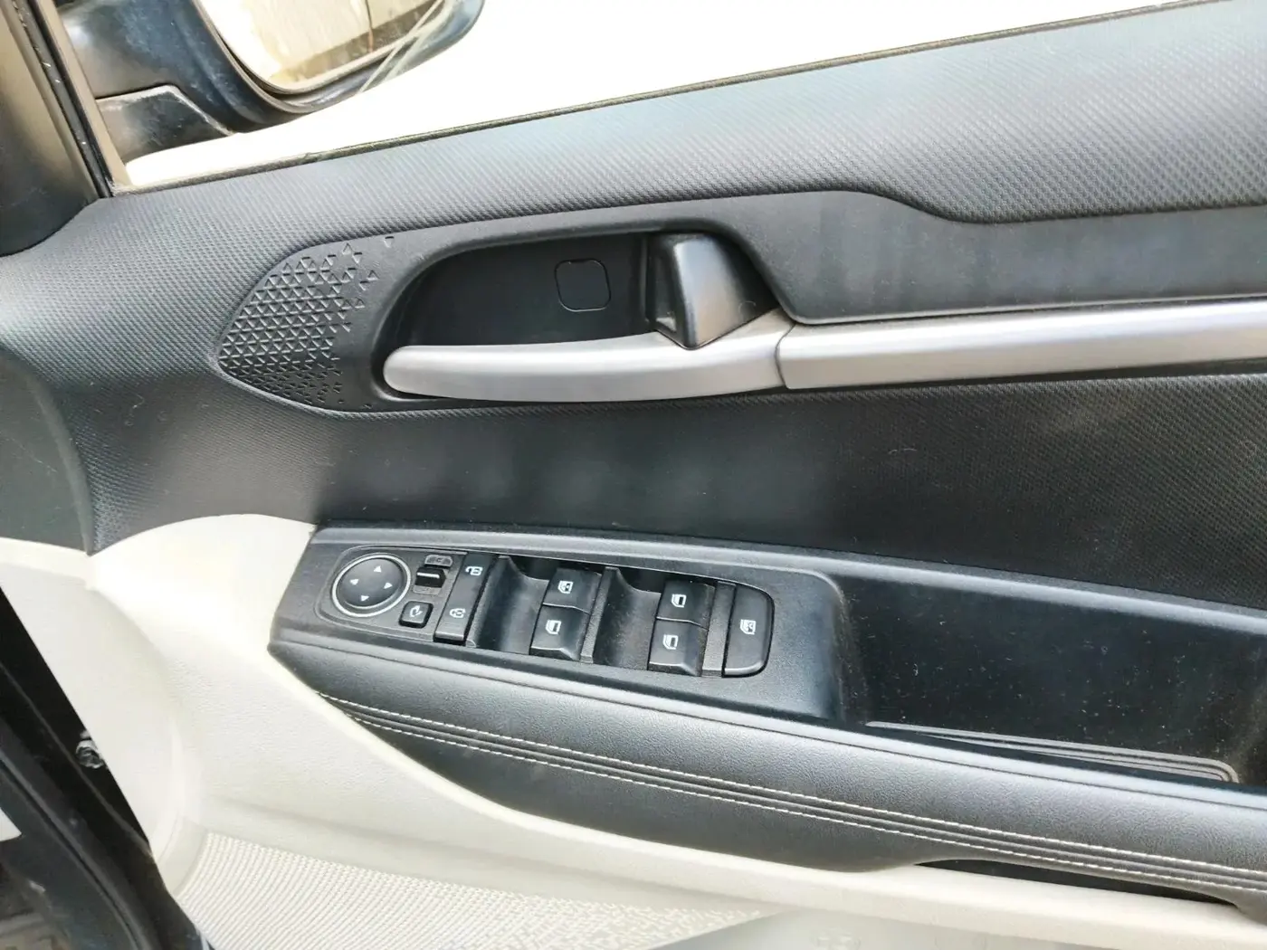 2021 KIA SONET HTX 1.0 IMT, Petrol, Manual, 19,103 km, interior