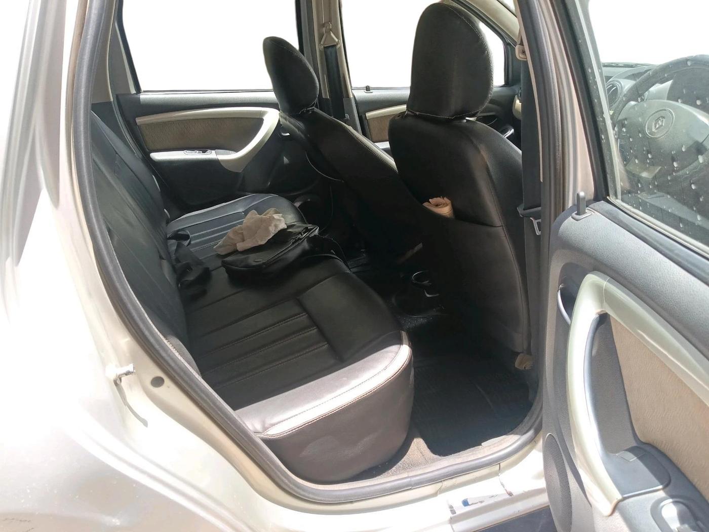 2013 Renault Duster RXL PETROL, Petrol, Manual, 61,626 km, interior