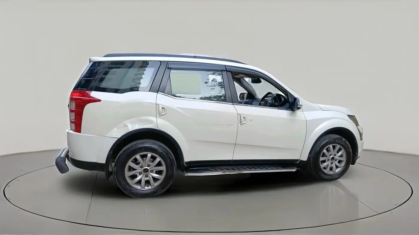 2018 Mahindra XUV500 W10 AWD AT, Diesel, Automatic, 67,717 km, exterior