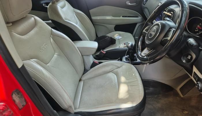 2017 Jeep Compass LIMITED (O) 2.0 DIESEL, Diesel, Manual, 1,07,669 km, interior