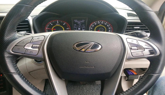 2019 Mahindra XUV300 W8 1.5 DIESEL, Diesel, Manual, 81,247 km, interior