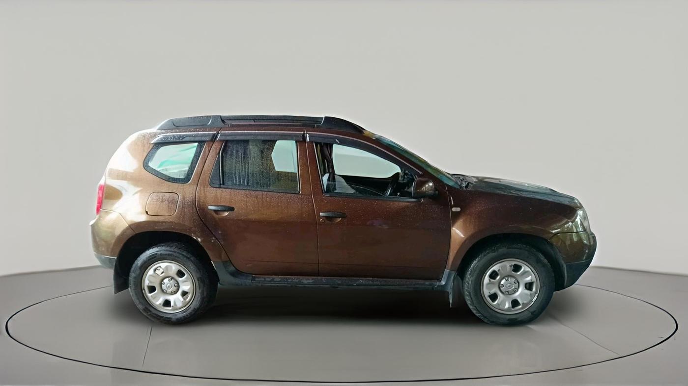 2015 Renault Duster 85 PS RXL DIESEL, Diesel, Manual, 1,42,755 km, exterior