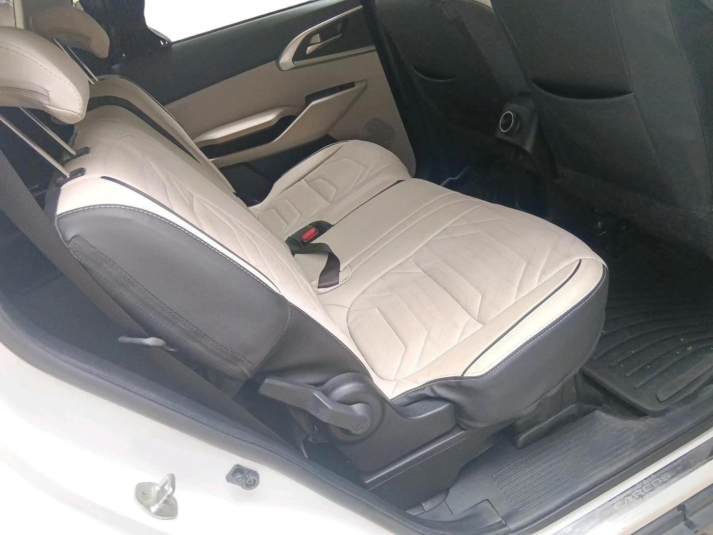 2022 KIA CARENS PRESTIGE 1.4 PETROL 7 STR, Petrol, Manual, 22,576 km, interior