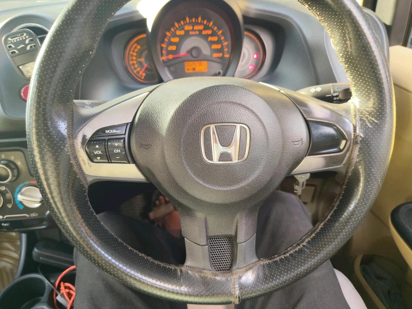 2014 Honda Amaze 1.2L I-VTEC S, Petrol, Manual, 62,578 km, interior