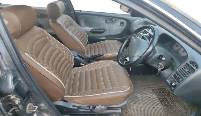 2006 Maruti Baleno STD, Petrol, Manual, 80,659 km, interior