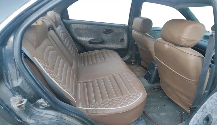 2006 Maruti Baleno STD, Petrol, Manual, 80,659 km, interior