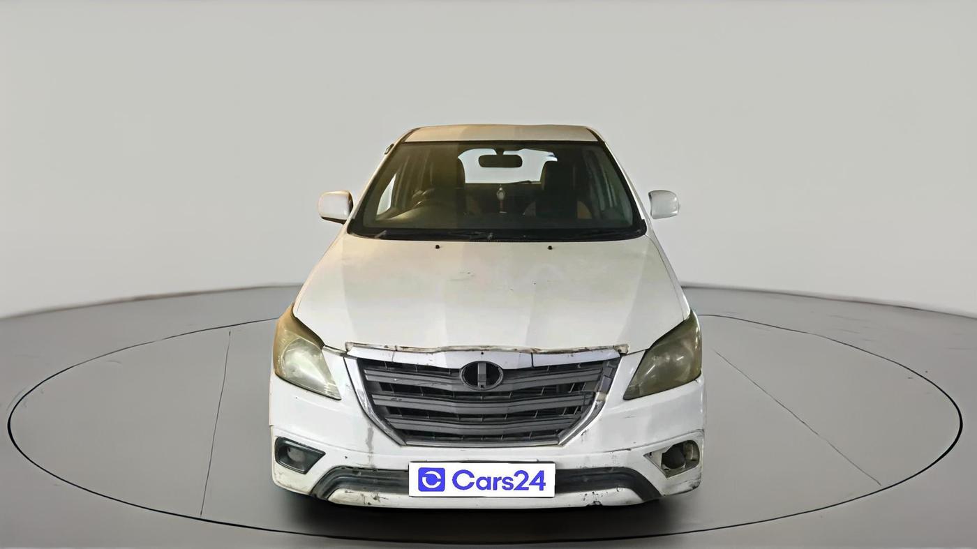 2014 Toyota Innova 2.5 GX 7 STR, Diesel, Manual, 2,29,610 km, exterior