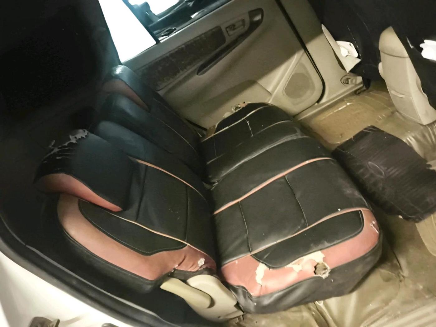 2014 Toyota Innova 2.5 GX 7 STR, Diesel, Manual, 2,29,610 km, interior