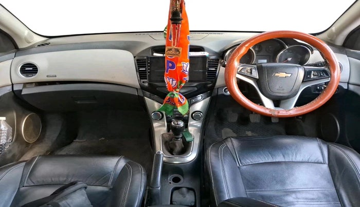 2015 Chevrolet Cruze LTZ, Diesel, Manual, 7,50,001 km, interior