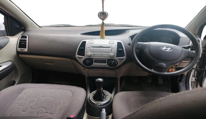 2010 Hyundai i20 MAGNA 1.2, Petrol, Manual, 42,671 km, interior