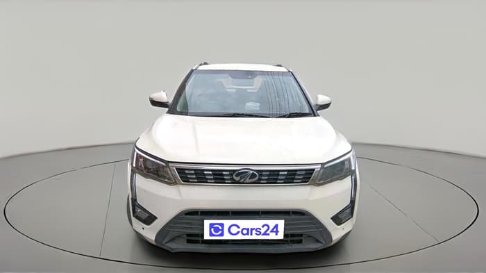 2022 Mahindra XUV300 W8 (O) 1.2 PETROL, Petrol, Manual, 32,310 km, exterior