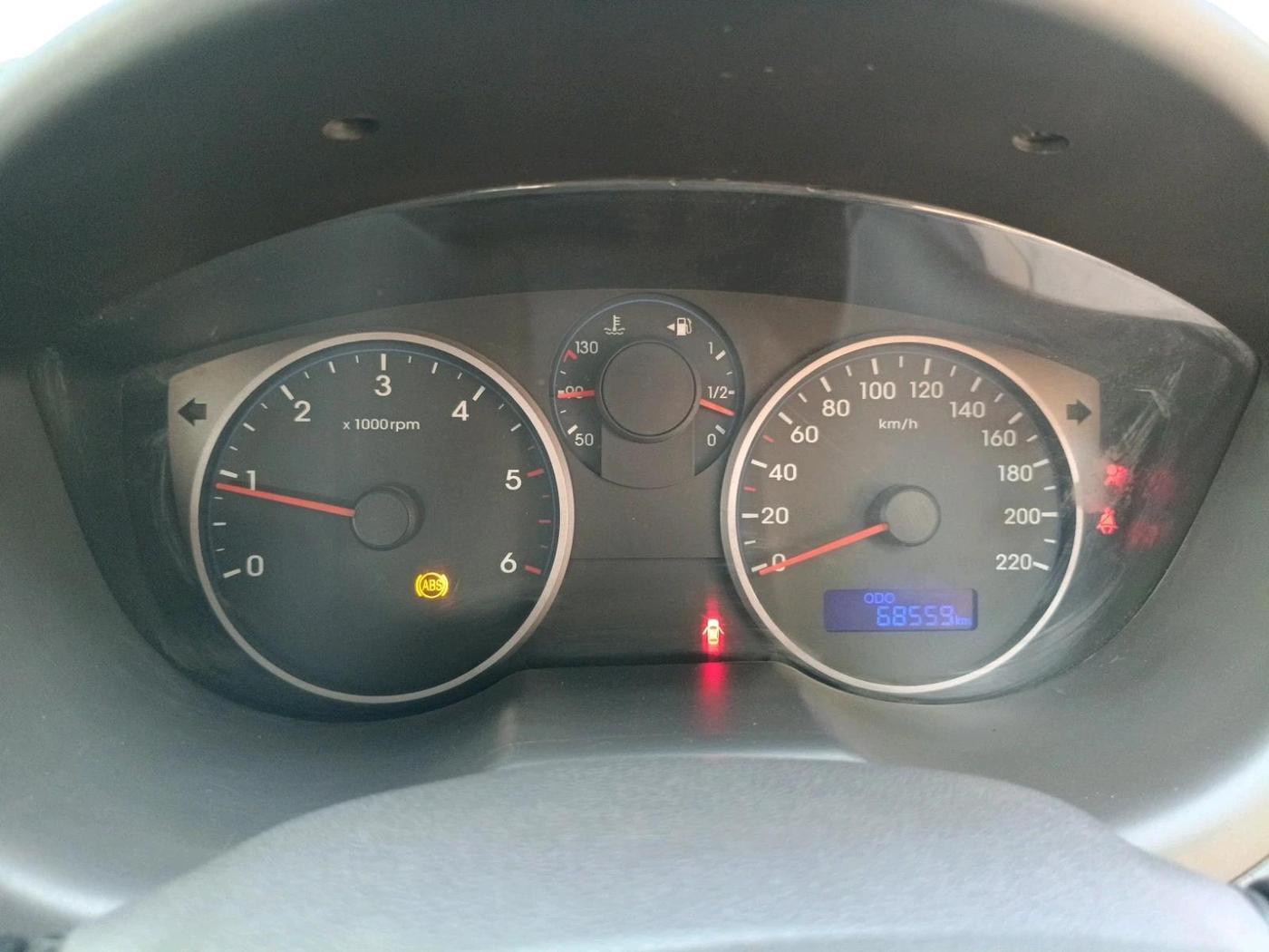 2013 Hyundai i20 SPORTZ 1.4 CRDI, Diesel, Manual, 68,559 km, interior