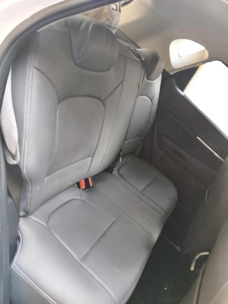 2024 KIA SONET HTK PLUS 1.0 TURBO PETROL IMT, Petrol, Manual, 5,083 km, interior