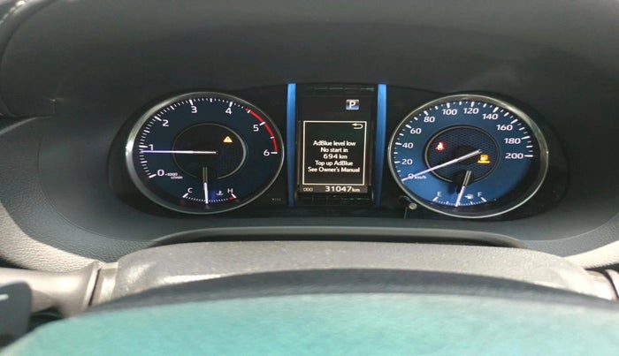2022 Toyota Fortuner 4X2 AT 2.8 DIESEL, Diesel, Automatic, 31,047 km, interior