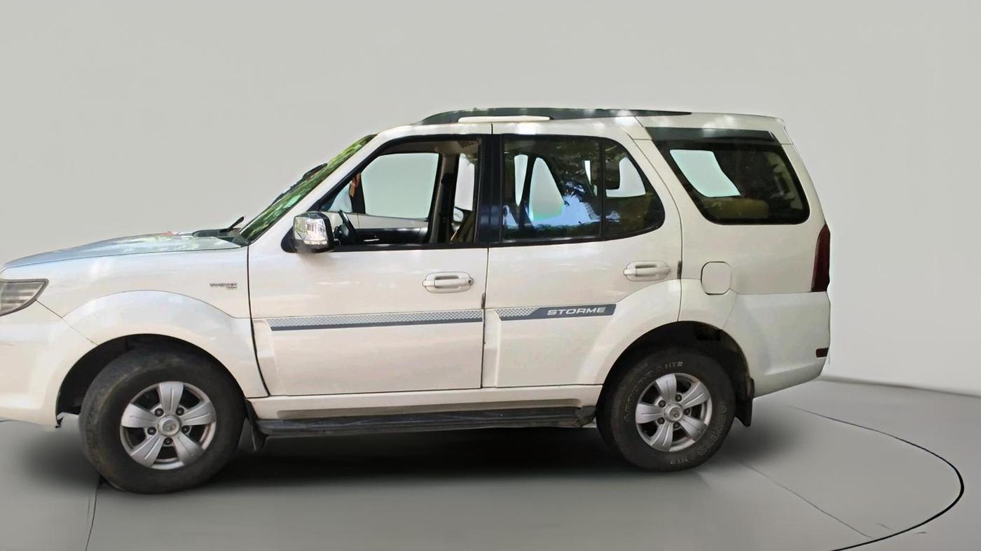 2017 Tata Safari Storme 2.2 VX 4X4, Diesel, Manual, 98,358 km, exterior