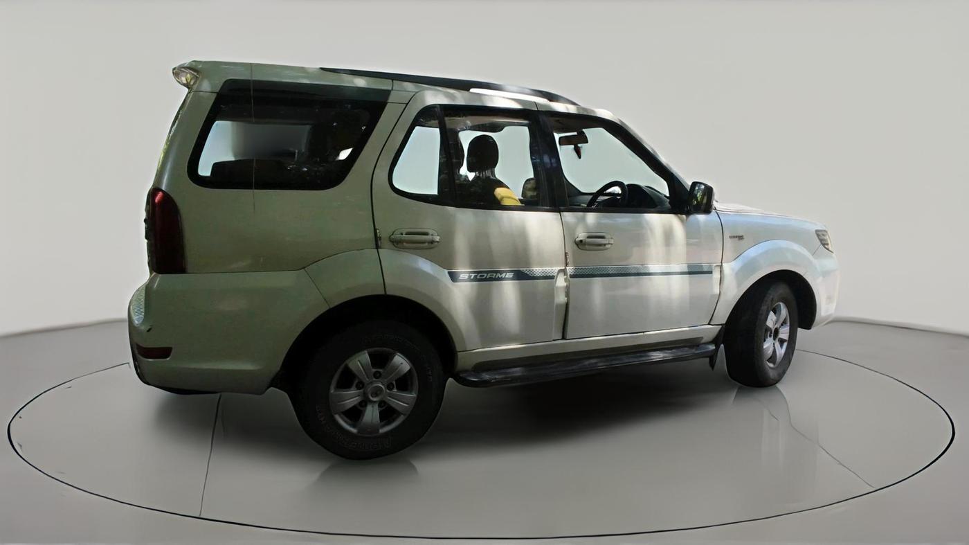 2017 Tata Safari Storme 2.2 VX 4X4, Diesel, Manual, 98,358 km, exterior