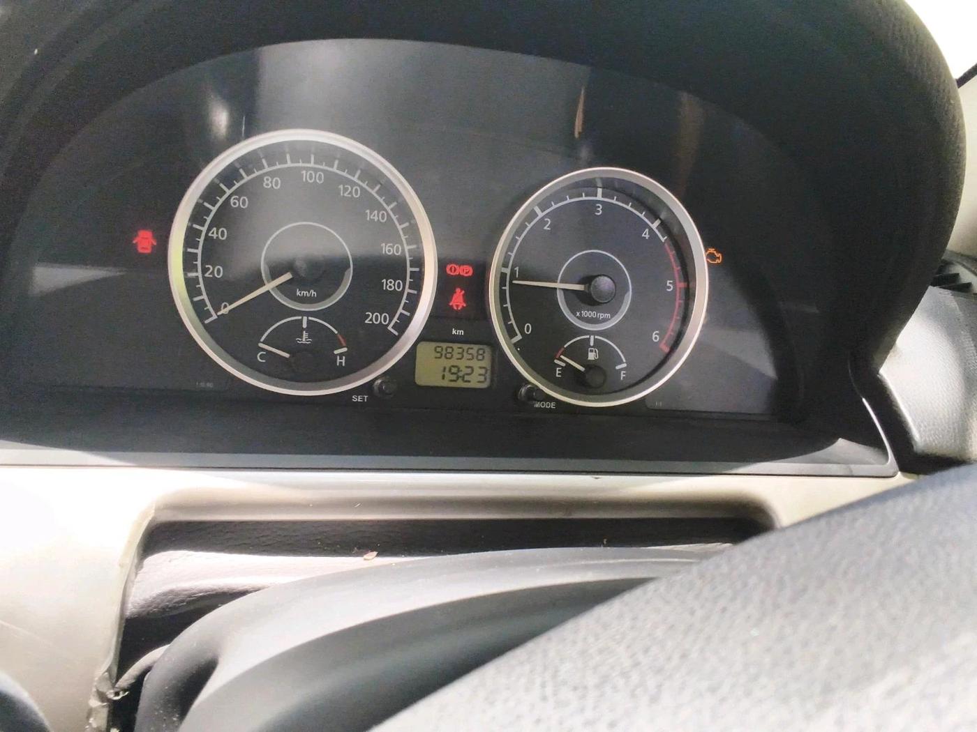 2017 Tata Safari Storme 2.2 VX 4X4, Diesel, Manual, 98,358 km, interior