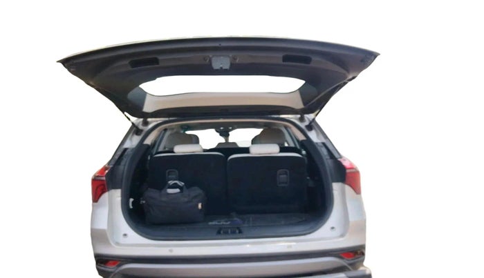 2023 Mahindra XUV700 AX 7 LUXURY P AT 7 STR, Petrol, Automatic, 12,782 km, exterior