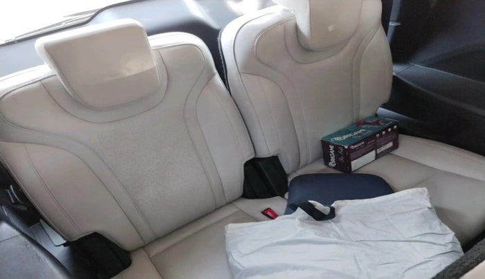 2023 Mahindra XUV700 AX 7 LUXURY P AT 7 STR, Petrol, Automatic, 12,782 km, interior