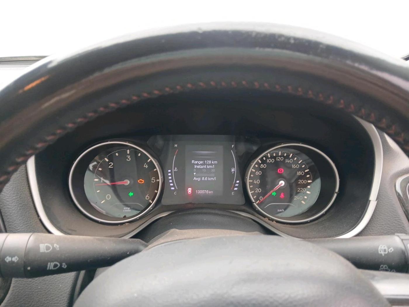 2017 Jeep Compass LIMITED 2.0 DIESEL, Diesel, Manual, 1,30,076 km, interior