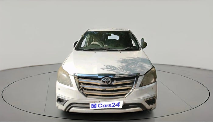 2015 Toyota Innova 2.5 VX 8 STR, Diesel, Manual, 2,47,756 km, exterior