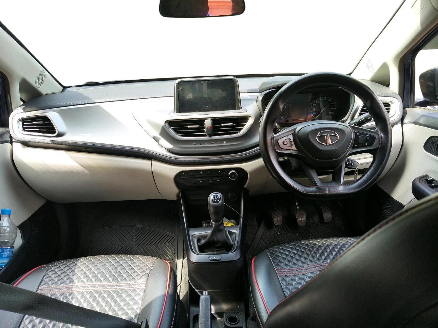 2023 Tata ALTROZ XM PLUS SUNROOF, Petrol, Manual, 27,005 km, interior