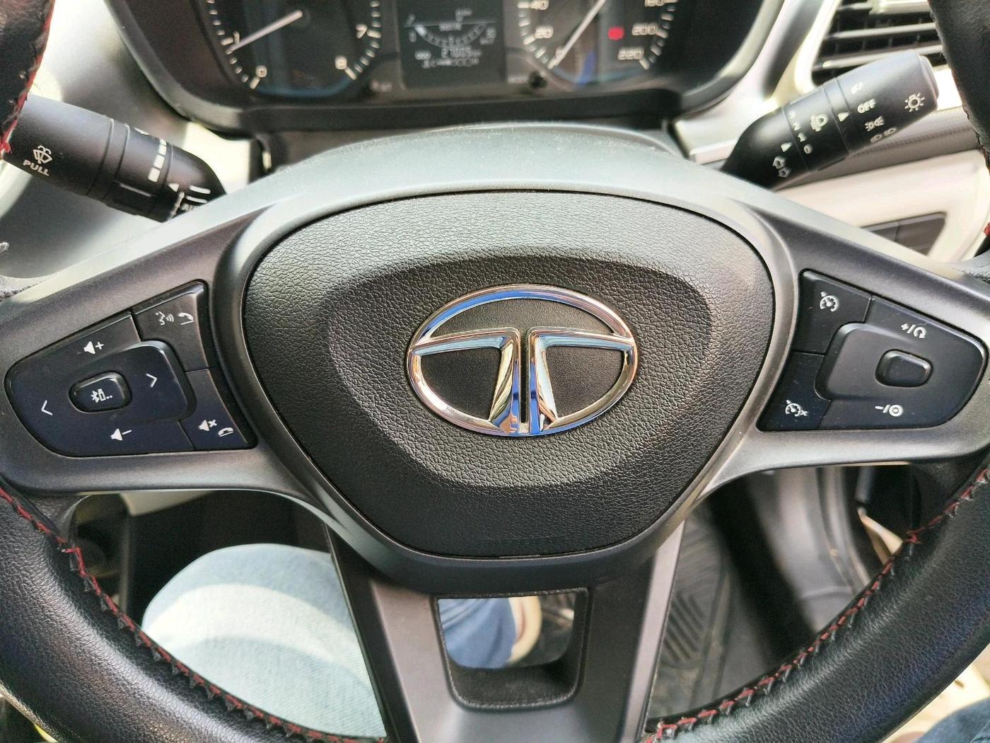 2023 Tata ALTROZ XM PLUS SUNROOF, Petrol, Manual, 27,005 km, interior